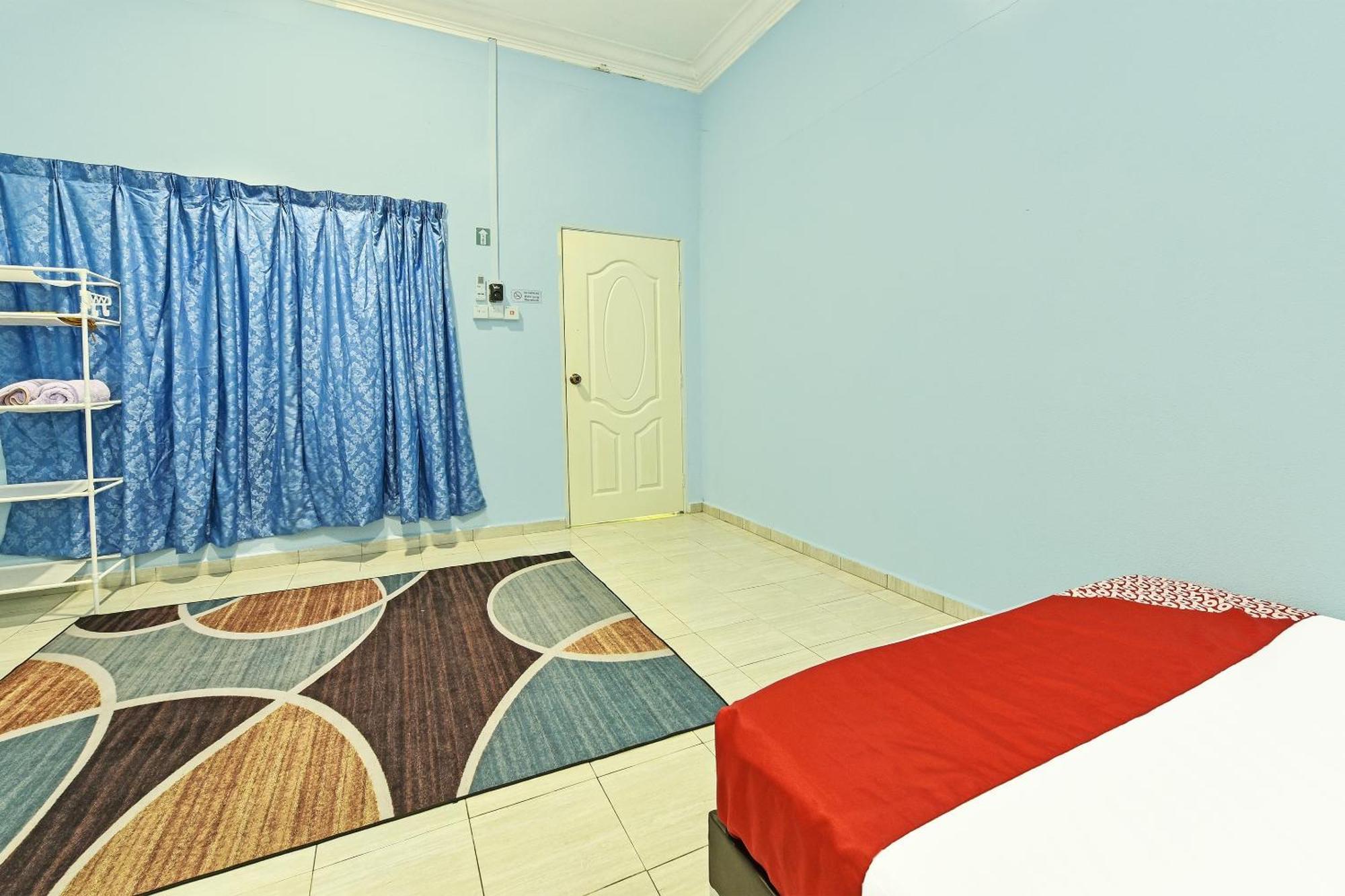 Oyo 90551 Zn Mix Homestay & Roomstay Kampung Raja Dış mekan fotoğraf