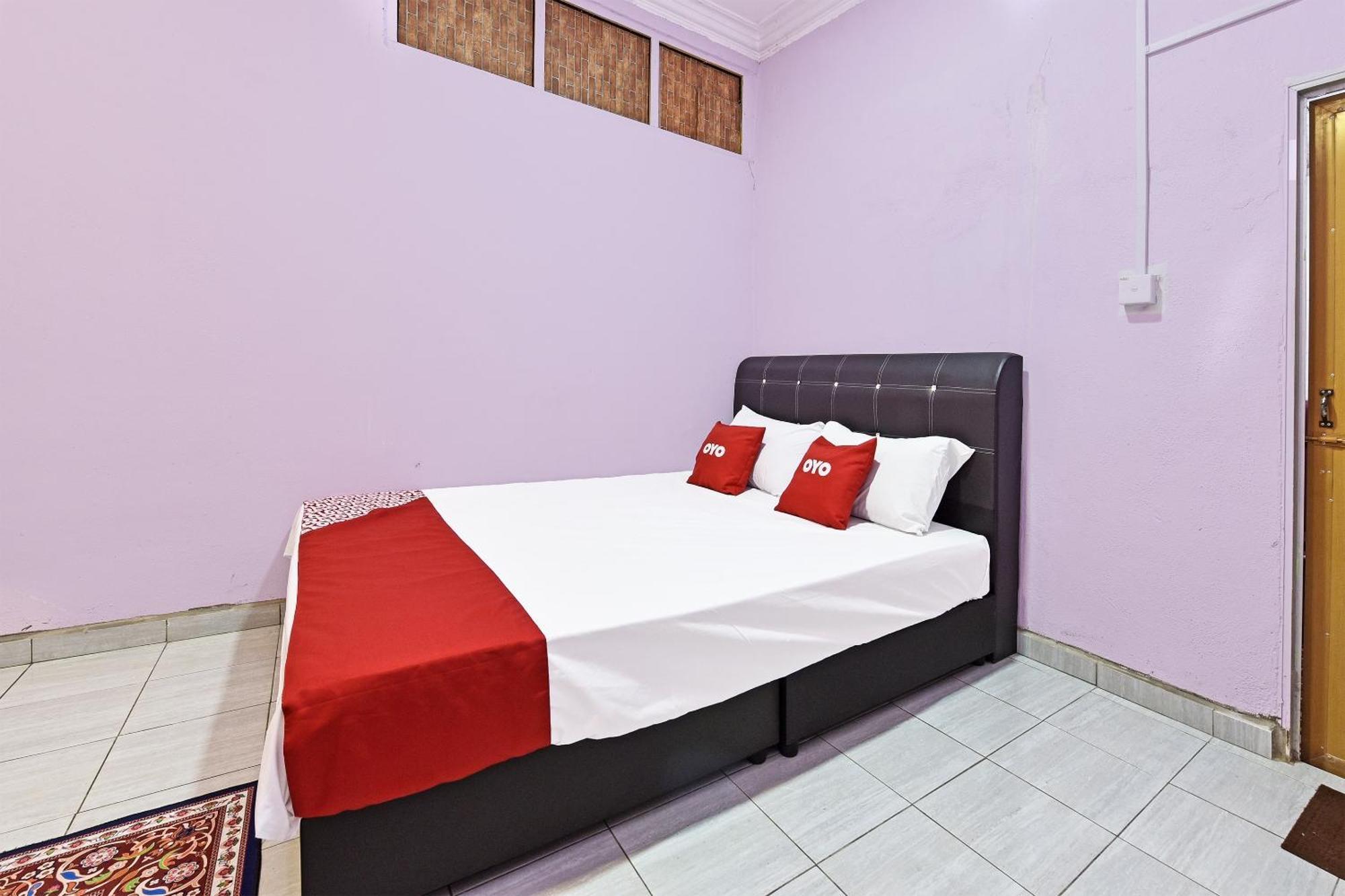 Oyo 90551 Zn Mix Homestay & Roomstay Kampung Raja Dış mekan fotoğraf