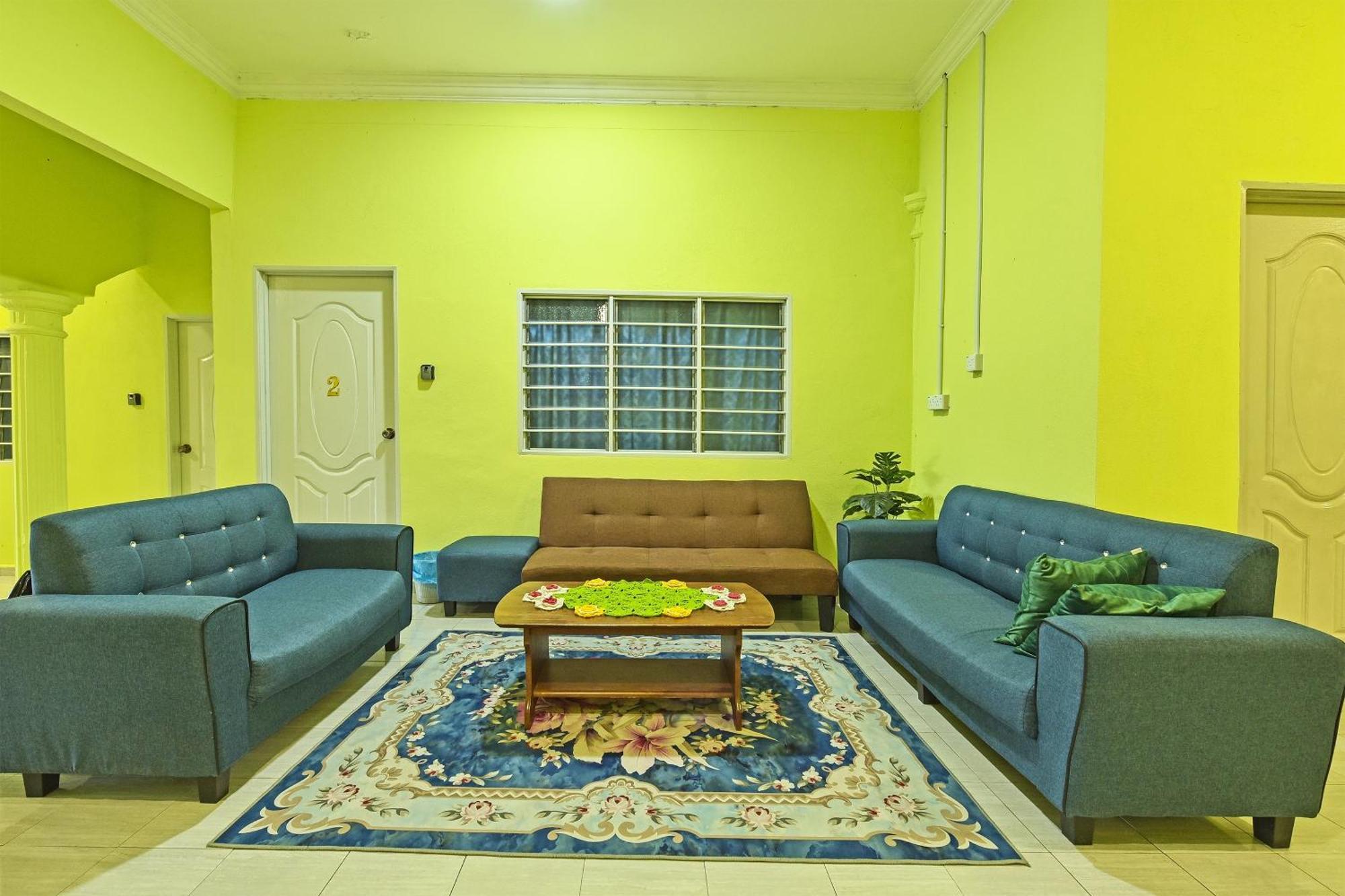 Oyo 90551 Zn Mix Homestay & Roomstay Kampung Raja Dış mekan fotoğraf